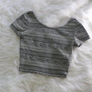 Divided Crop Top from H&M - White and Black Geometric Design, Size XS